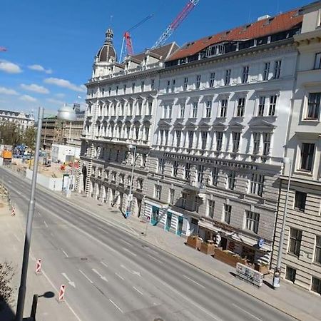 Sehr Zentral Gelegen Apartment Viena Exterior foto