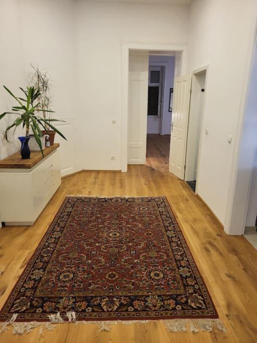 Sehr Zentral Gelegen Apartment Viena Exterior foto