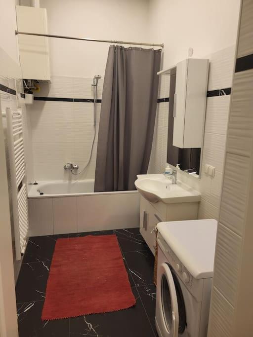 Sehr Zentral Gelegen Apartment Viena Exterior foto