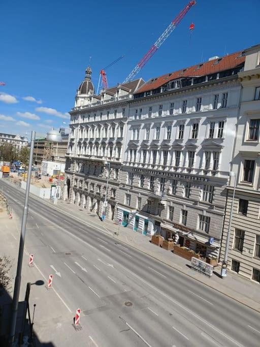 Sehr Zentral Gelegen Apartment Viena Exterior foto